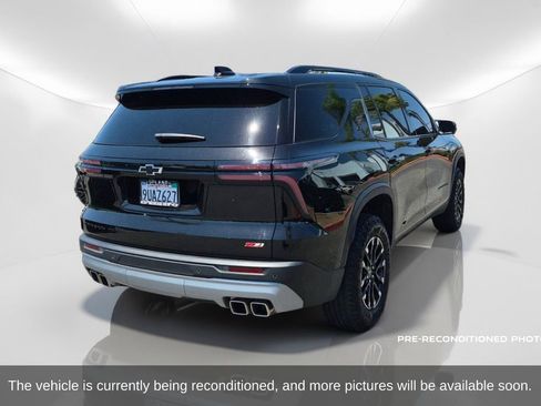 Used 2025 Chevrolet Traverse Z71 w/ Driver Confidence Package AWD/4WD image 6