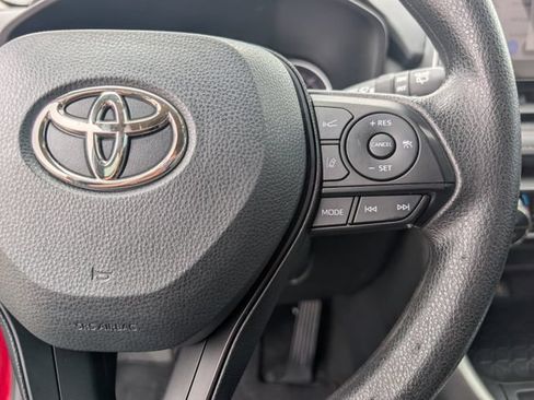 Used 2023 Toyota RAV4 XLE w/ Convenience Package FWD image 14