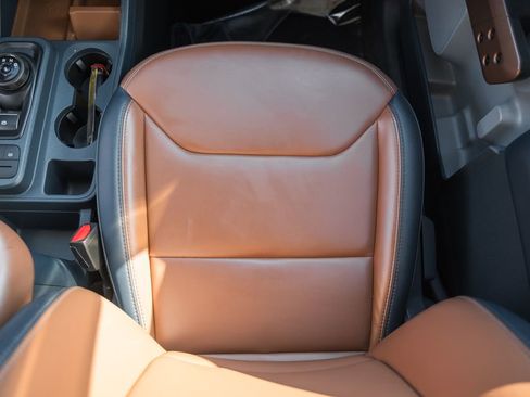 Used 2022 Ford Maverick Lariat w/ Lariat Luxury Package image 32