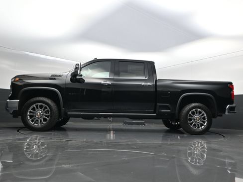 New 2026 Chevrolet Silverado 2500 LTZ w/ LTZ Convenience Package AWD/4WD image 45