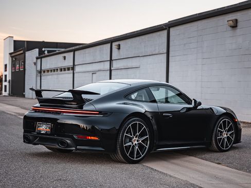 Used 2026 Porsche 911 Carrera T image 4