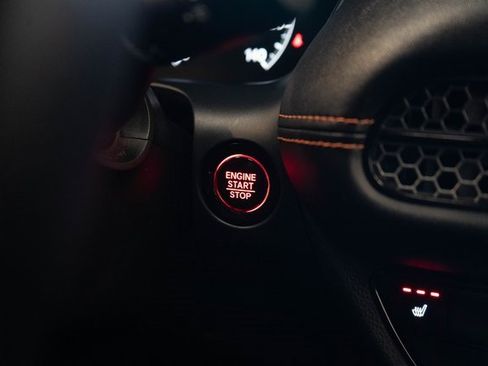 Certified 2025 Honda HR-V Sport image 26