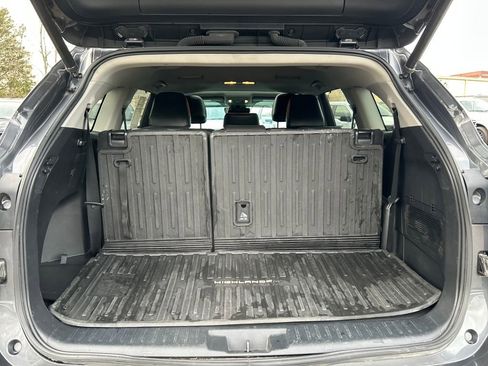 Used 2022 Toyota Highlander XLE image 22