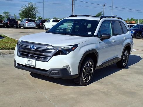 New 2026 Subaru Forester Premium image 3