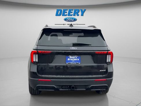 New 2026 Ford Explorer ST-Line w/ ST-Line Street Pack AWD/4WD image 12
