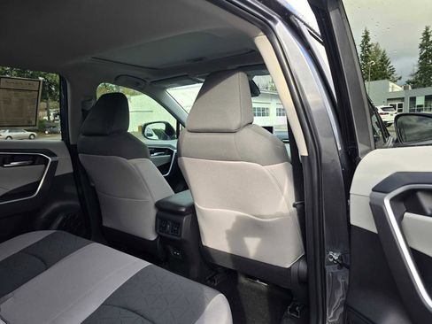 Certified 2025 Toyota RAV4 XLE image 16