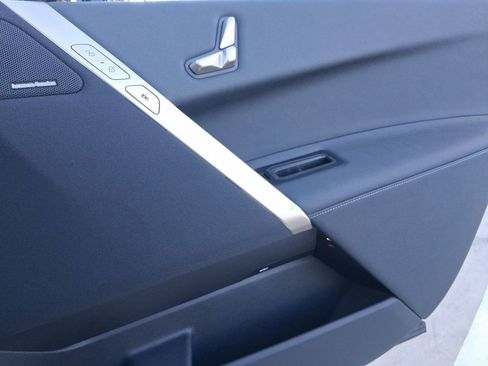 New 2026 BMW iX xDrive60 w/ Premium Package image 30