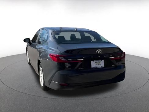 Used 2025 Toyota Camry LE image 10