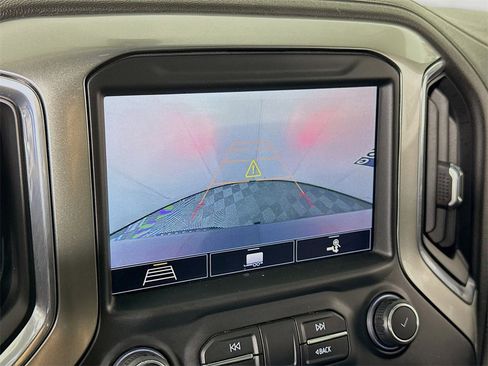 Used 2020 Chevrolet Silverado 1500 LT Trail Boss image 13