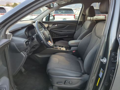 Used 2020 Hyundai Santa Fe SEL w/ Convenience Package image 16