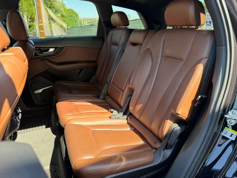 Used 2019 Audi Q7 3.0T Premium Plus AWD/4WD image 19