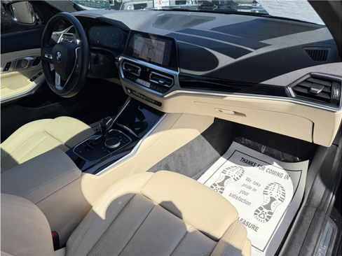 Used 2019 BMW 330i Sedan w/ Premium Package image 31