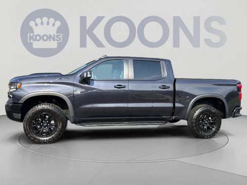 Used 2024 Chevrolet Silverado 1500 ZR2 w/ Technology Package AWD/4WD image 2