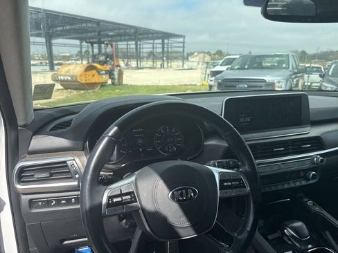 Used 2021 Kia Telluride SX w/ SX Prestige Package image 24