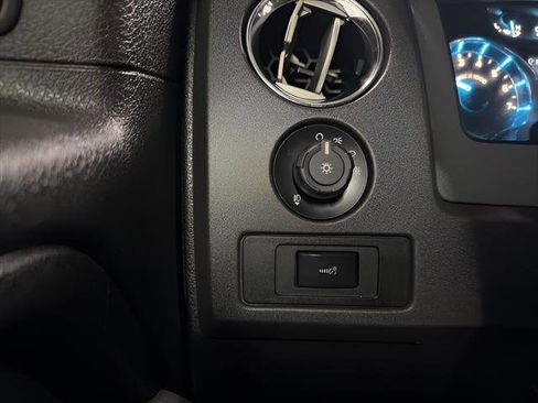 Used 2011 Ford F150 XLT w/ XLT Chrome Pkg image 21