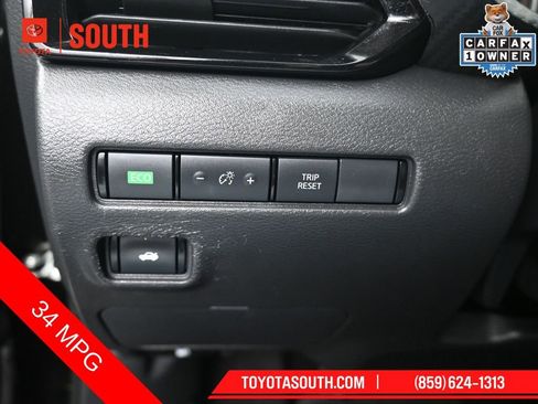 Used 2025 Nissan Sentra SV FWD image 23