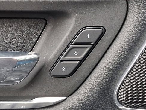 Used 2020 RAM 1500 Laramie image 30