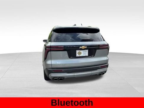 Used 2025 Chevrolet Traverse LT AWD/4WD image 6