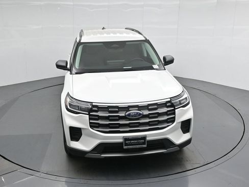 New 2026 Ford Explorer Active RWD image 39