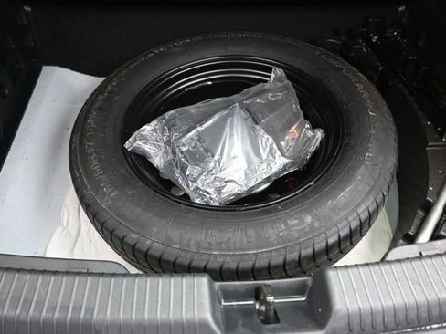 Used 2021 Volkswagen Atlas Cross Sport SE image 14