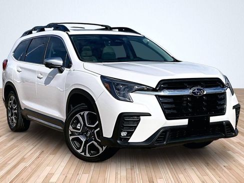Used 2023 Subaru Ascent Limited w/ Technology Package AWD/4WD image 9