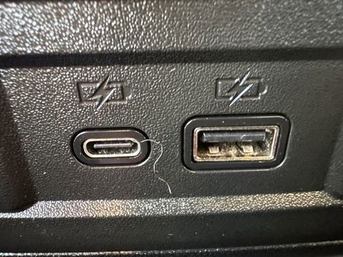 Used 2023 GMC Canyon AT4 w/ AT4 Premium Package image 21