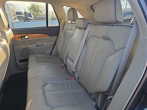 Used 2013 Lincoln MKX AWD image 7