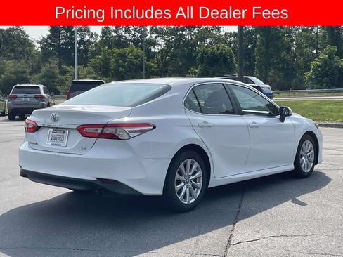 Used 2018 Toyota Camry LE FWD image 5