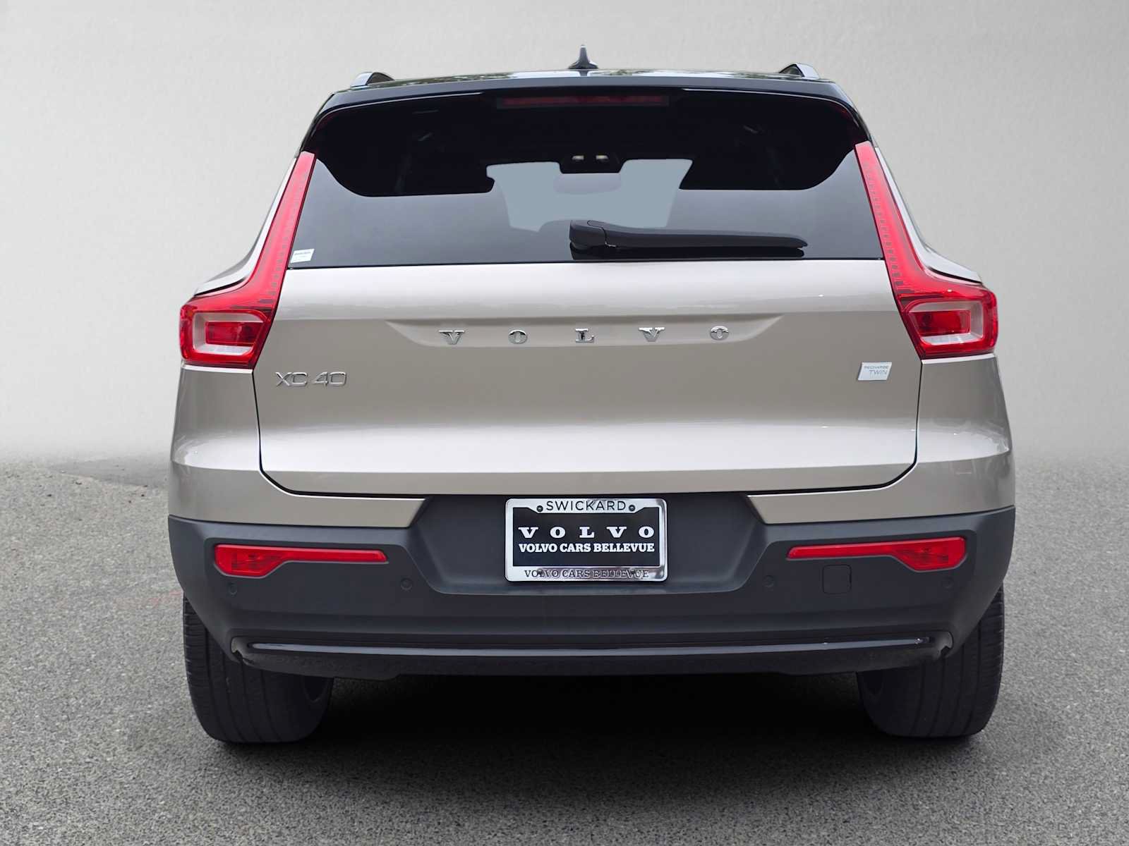 Certified 2023 Volvo XC40 Recharge Ultimate w/ Protection Package Premier AWD/4WD image 5