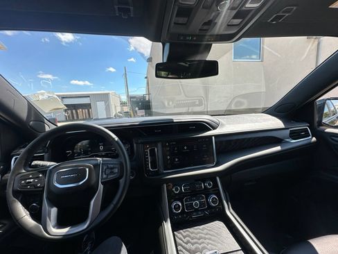 Used 2023 GMC Yukon Denali AWD/4WD image 52