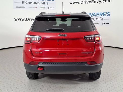 Used 2023 Jeep Compass Trailhawk AWD/4WD image 5