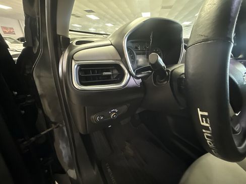 Used 2020 Chevrolet Equinox LS w/ LS Convenience Package FWD image 15