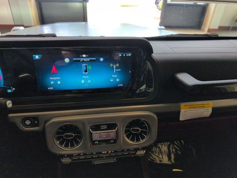 New 2026 Mercedes-Benz G 63 AMG 4MATIC image 12