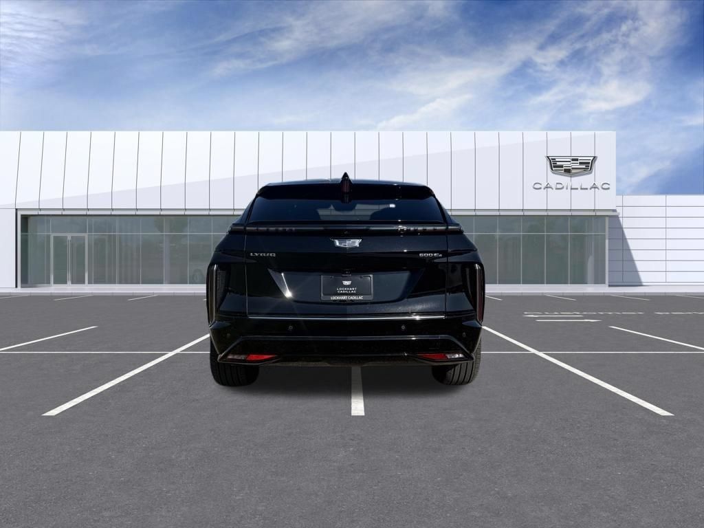 Certified 2024 Cadillac Lyriq Luxury AWD/4WD image 13