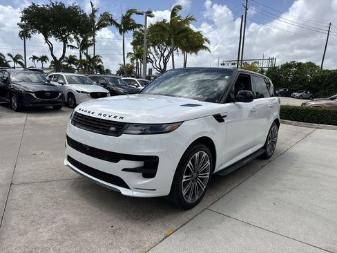Used 2024 Land Rover Range Rover Sport Dynamic SE image 9