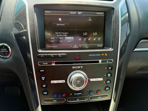 Used 2016 Ford Explorer Platinum image 13