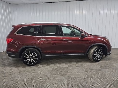 Used 2020 Honda Pilot Touring image 2