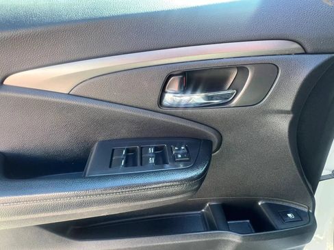 Used 2018 Honda Pilot EX image 14