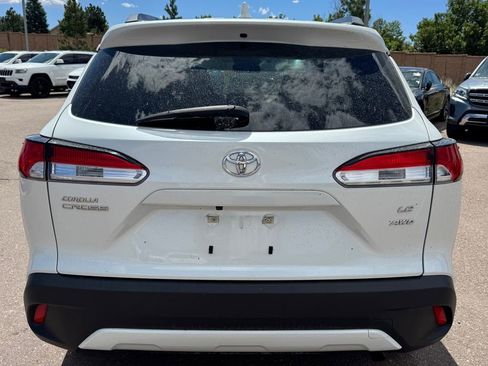 Used 2024 Toyota Corolla Cross LE AWD/4WD image 5