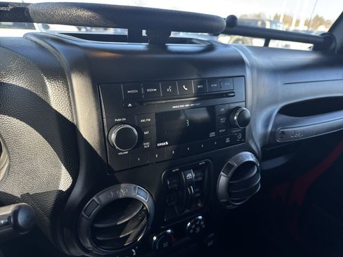 Used 2014 Jeep Wrangler Unlimited Sport w/ Quick Order Package 23S image 13