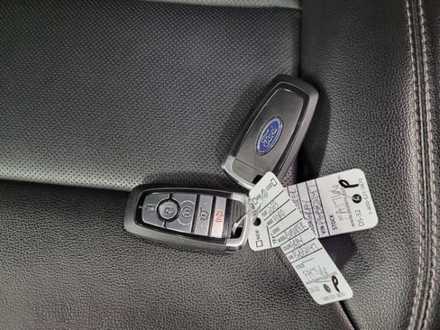 Used 2023 Ford Explorer Limited w/ Equipment Group 301A image 25