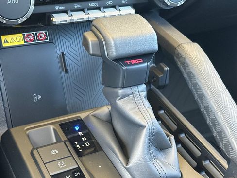 New 2026 Toyota 4Runner TRD Off-Road Premium AWD/4WD image 24