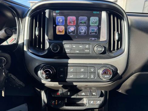 Used 2018 Chevrolet Colorado LT w/ Redline Special Edition image 24