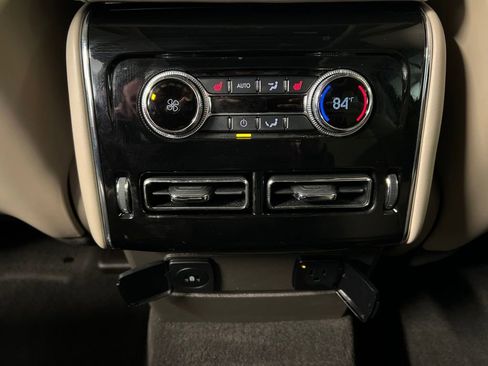 Used 2023 Lincoln Aviator AWD w/ Premium Package image 36