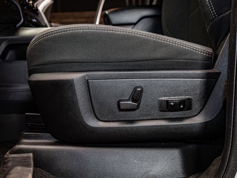 Used 2021 RAM 2500 Big Horn w/ Night Edition image 23