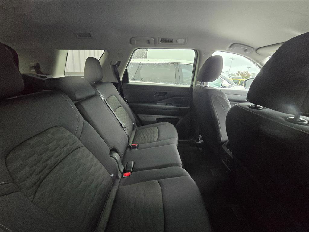 Used 2026 Nissan Pathfinder S AWD/4WD image 8