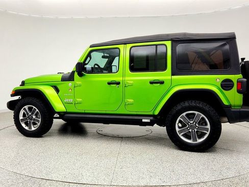 Used 2019 Jeep Wrangler Unlimited Sahara AWD/4WD image 8