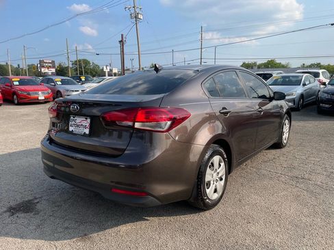 Used 2018 Kia Forte LX image 5