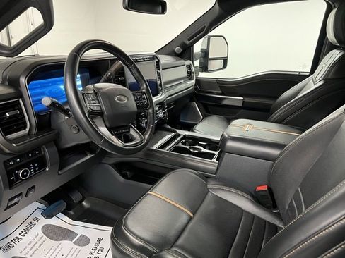 Used 2024 Ford F350 Platinum image 22