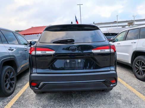 Used 2023 Toyota Corolla Cross AWD Hybrid image 8